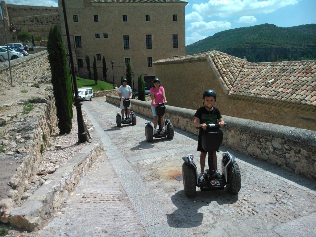 SegwayCuenca's tweet image. Este Agosto no te quedes sin hacer una ruta en #segway con nuestro Tour Oficial. Búscanos en Plaza Mayor de Cuenca