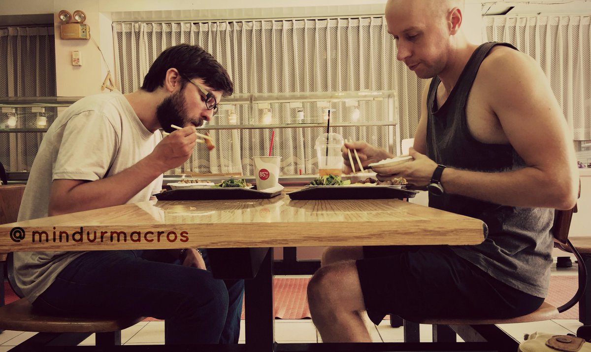 there you go boys, nothing like loading up a plate at the Springsteen Buffet with some high-protein nosh