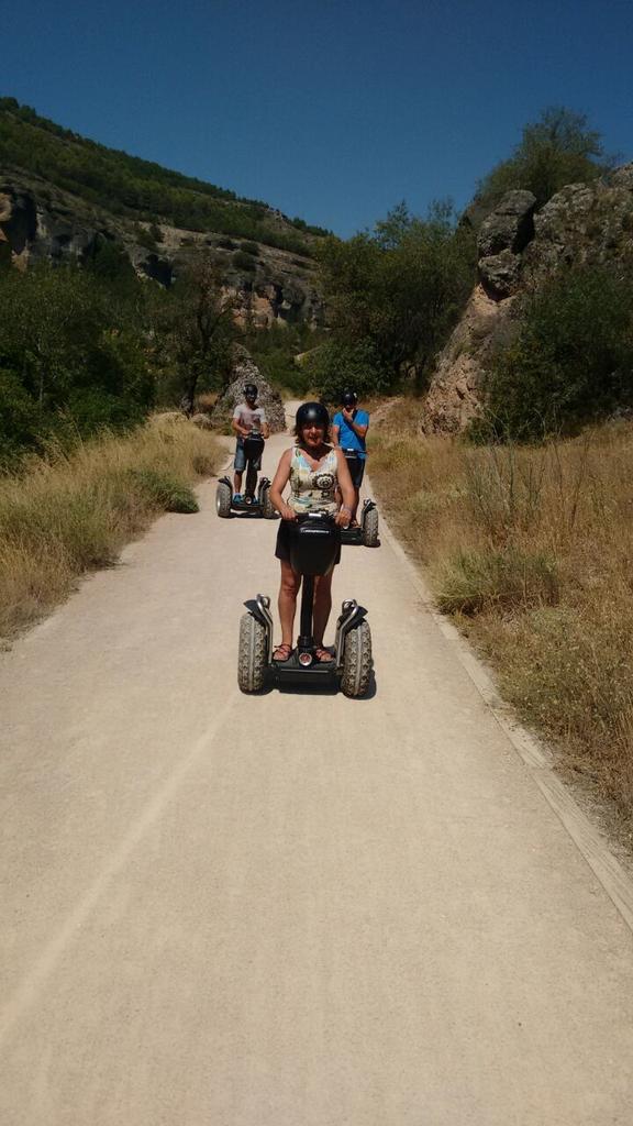 SegwayCuenca's tweet image. Este Agosto no te quedes sin hacer una ruta en #segway con nuestro Tour Oficial. Búscanos en Plaza Mayor de Cuenca