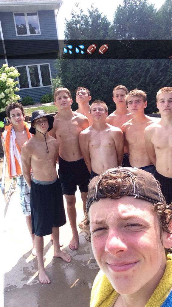 FlockaMoosen7's tweet photo. 🔥🔥🔥.. WRs gang http://t.co/drKxiZ4sak