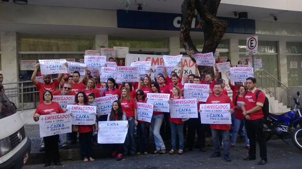 RobertaVidal200's tweet photo. Mobilização Nacional #maisempregadosja #chamacaixaaprovados2014 @BoechatBandNews @dilmabr @Caixa @ImprensaCAIXA http://t.co/OuZNpoU7iX