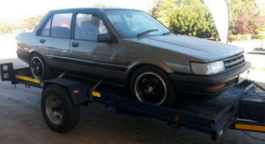 A3Noticias's tweet photo. Un sudafricano recupera su coche 22 años después de que se lo robaran http://t.co/VuKNTycBrq http://t.co/9Tid4bOd08