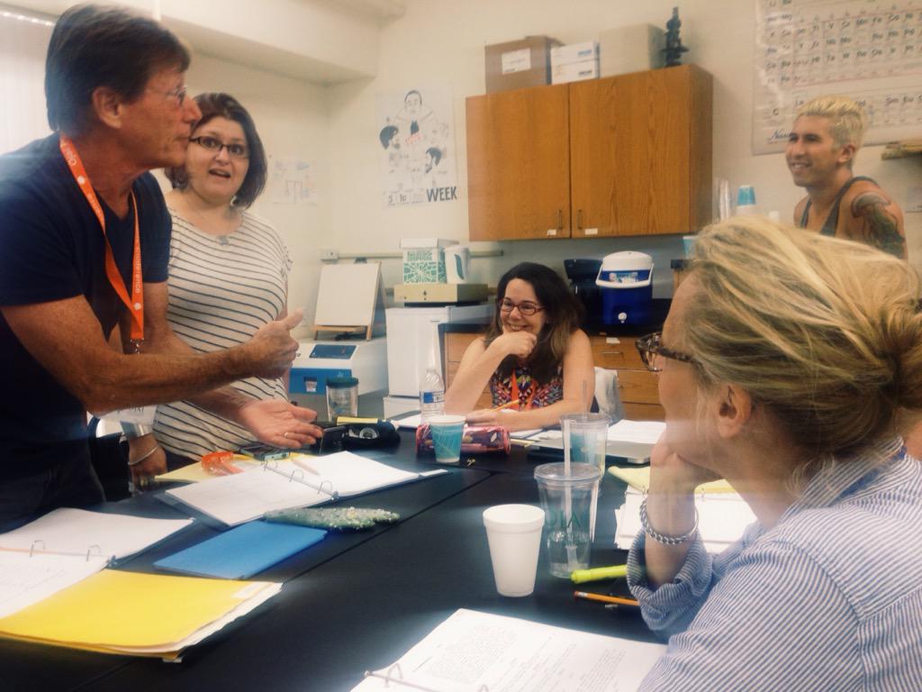 CorrynMC's tweet photo. Big minds in the room @OjaiPlaywrights working on a #newplay @jclee1230 'Women of a Certain Age' #ojaiplays #OPC2015 http://t.co/EKn34Gg2M0