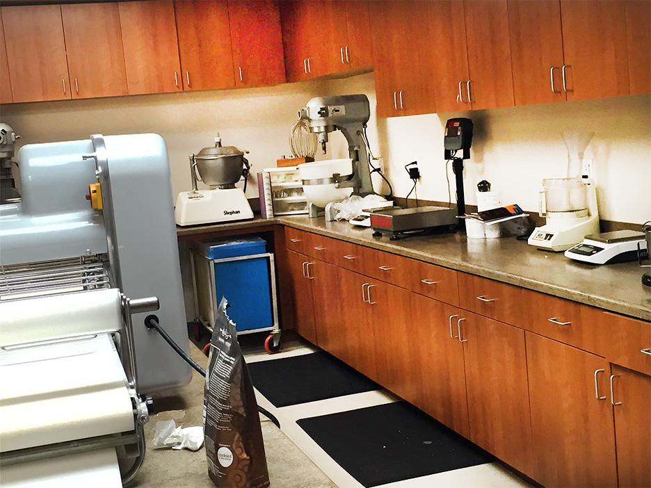 HCBakery's tweet image. This is where the magic happens! #InnovationKitchen #SeriousBaking