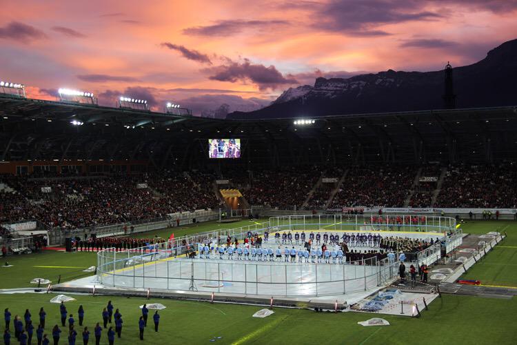 HOCKEYEURO's tweet photo. Winter Game in Grenoble, France. Stades des Alpes. 2013.

Attendance: 19,767

@bruleursdeloups vs @DiablesRouges05 http://t.co/znOWRlau9g