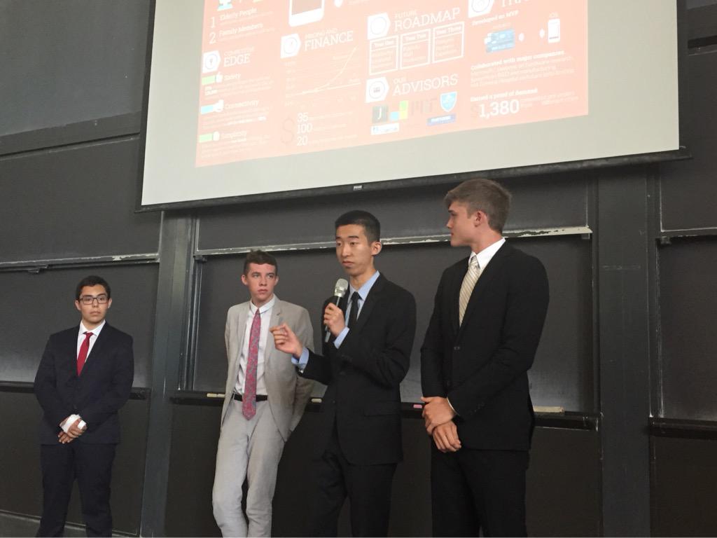 launchx's tweet photo. #vintagevitality health band and mobile app to improve elderly independence #mitlaunch #demoday2015 http://t.co/XOLGjYaxl2