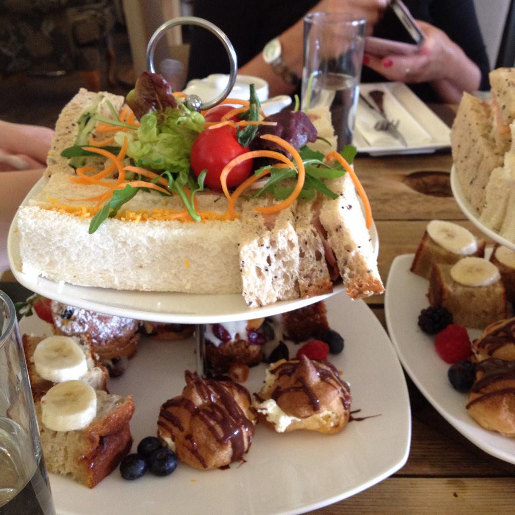 Afternoon tea with the girls xx