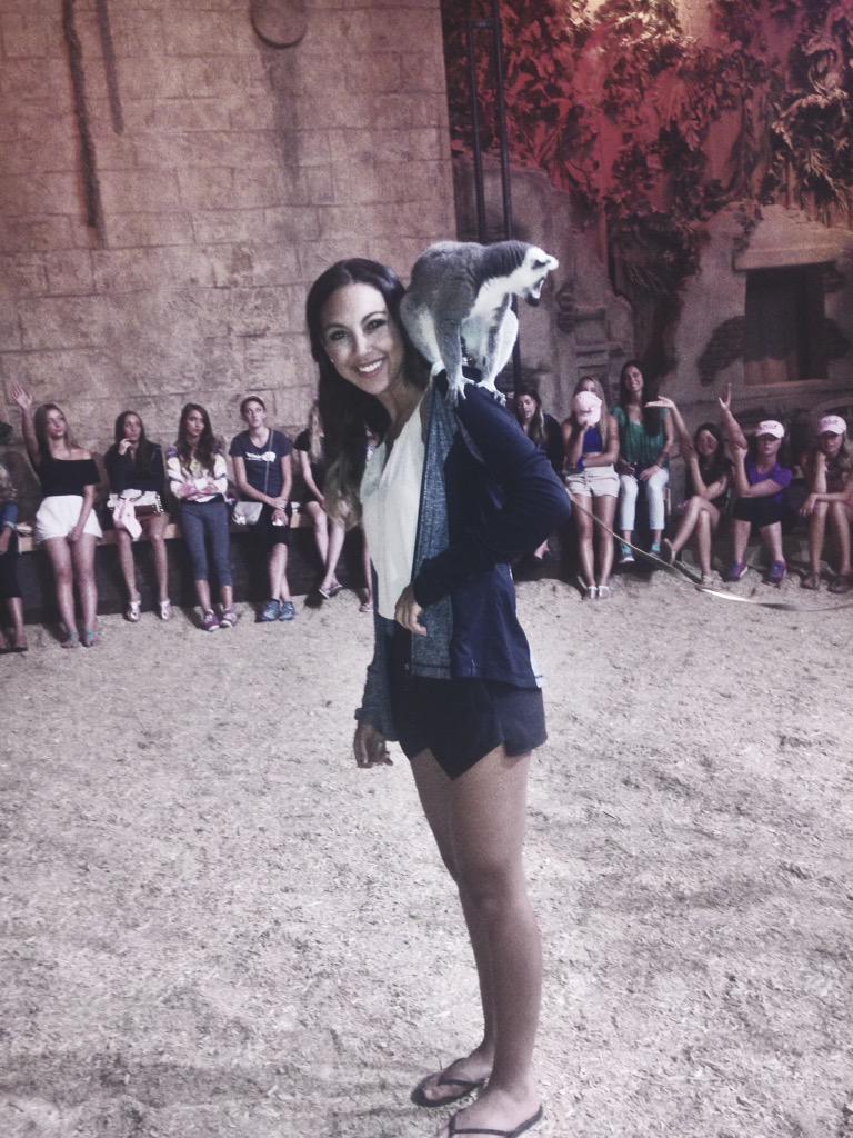 missteensask's tweet photo. Had an amazing day at the Bowmanville Zoo! #BowmanvilleZoo http://t.co/WaUG3aFjtc