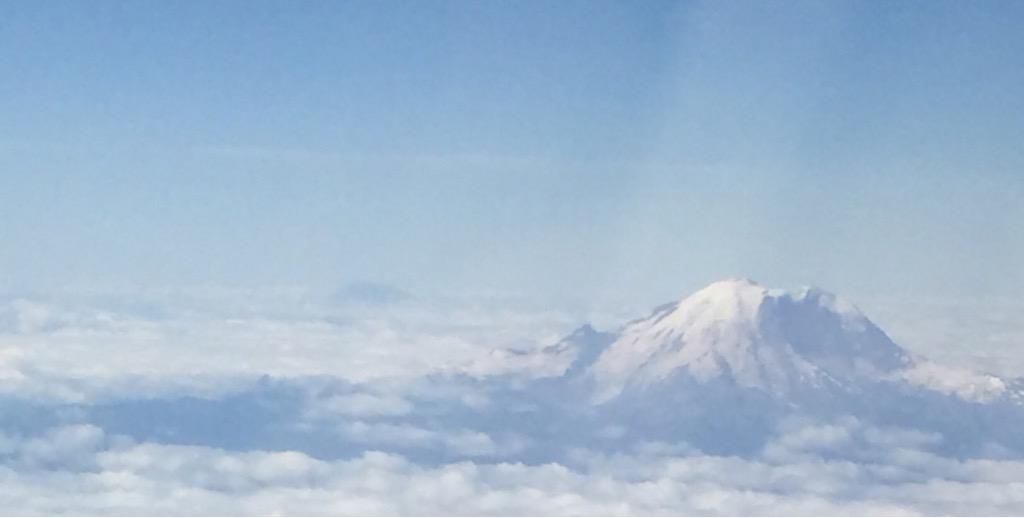 Hmmm do we go right at <a href="/mtrainierwa/">Mt. Rainier</a> or left??