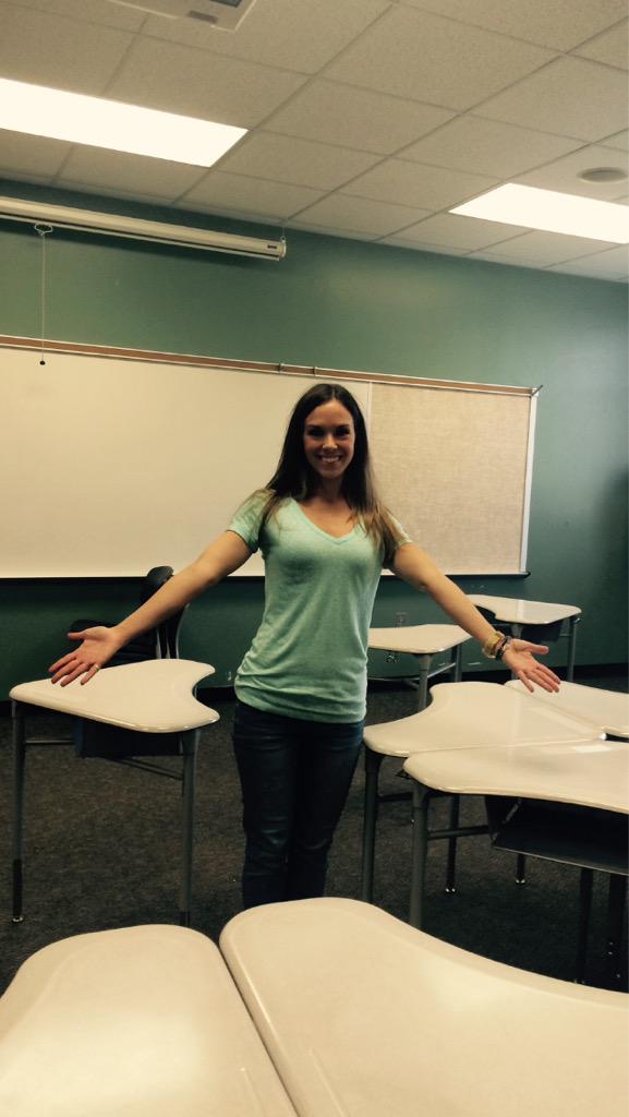 terilynn164's tweet photo. Today marks the start of a new adventure!! First year teaching 2nd grade for Humble ISD!! #byedallas #missgeorge 📚✏️📖 http://t.co/OLVer2aQGX