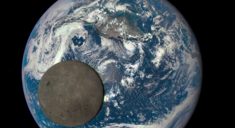 A3Noticias's tweet photo. La Nasa capta una vista única del 'lado oscuro' de la Luna http://t.co/jjBPi8enPr http://t.co/5HMpypkQDT