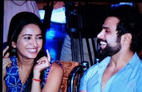 Embedded image permalink