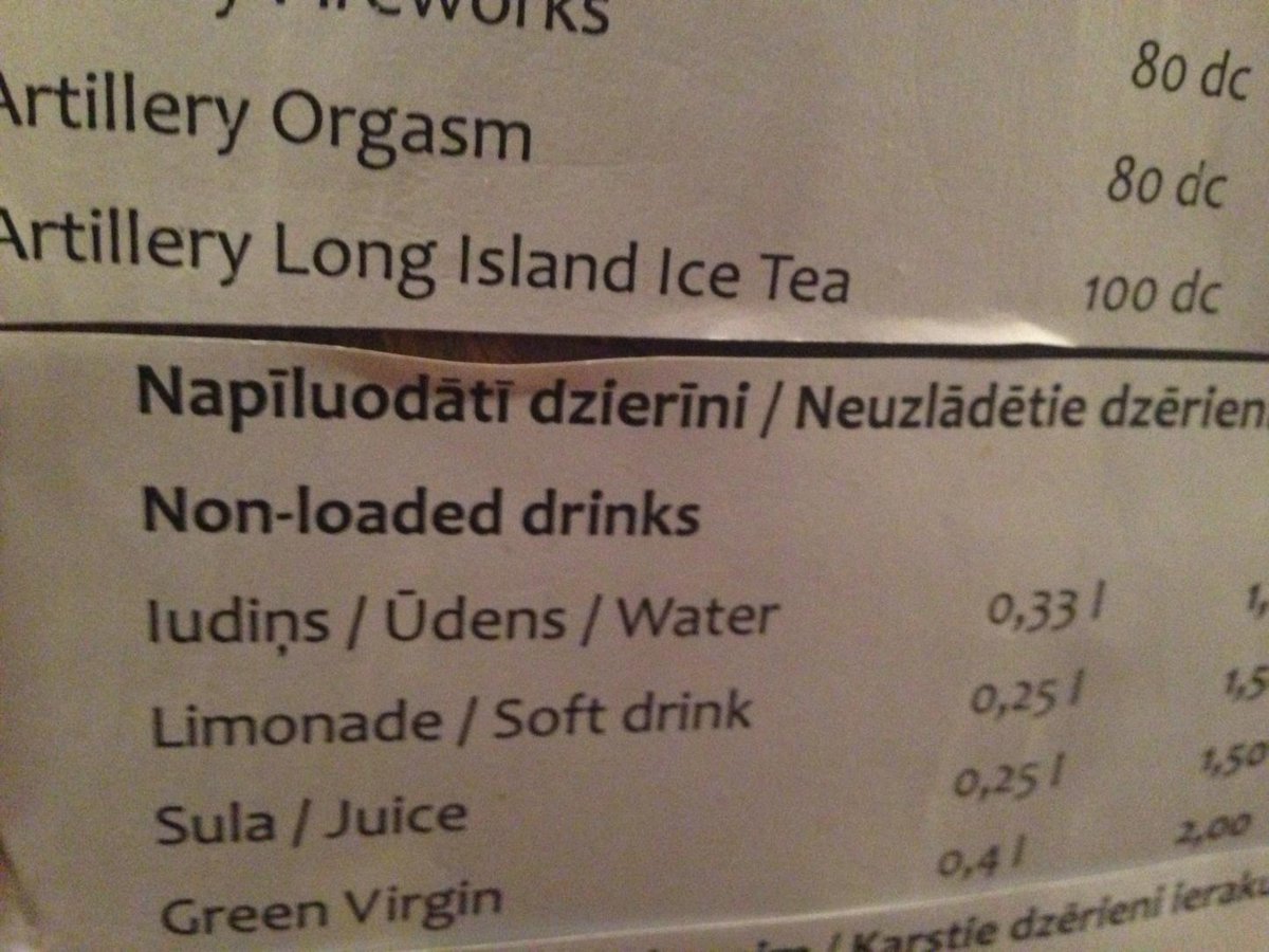 skaisti! Maza Daugavpils krodziņa dzērienu kartē pretendents balvai par gada jaunvārdu! #ArtilērijasPagrabs