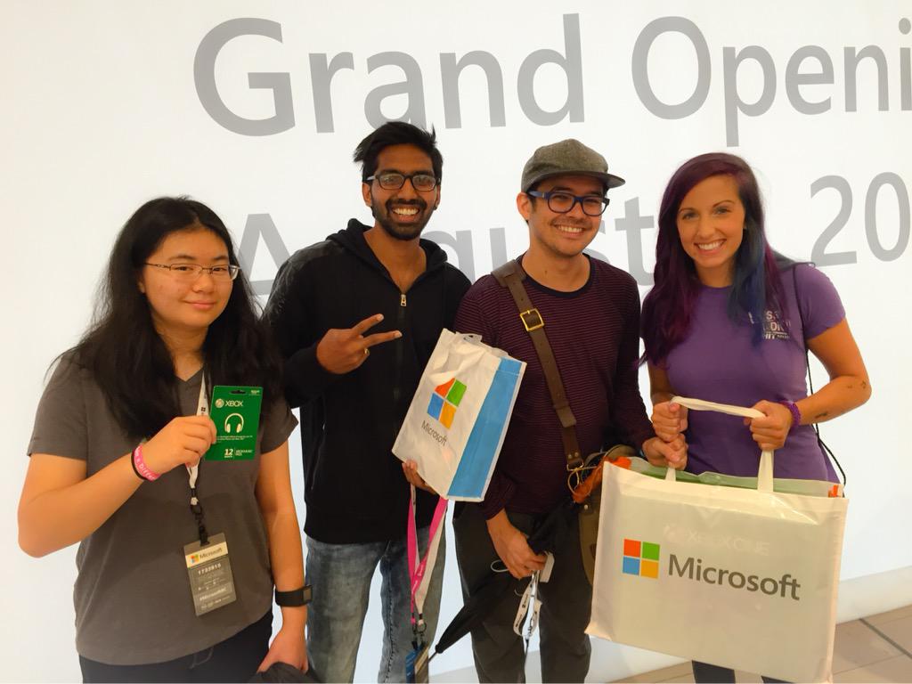 kissradiohits's tweet photo. Happy winners of today's grand opening at the @MicrosoftStore in @pacificcentre! #MicrosoftBC. Last draw is at 10:15 http://t.co/FkcLjgk7Ui