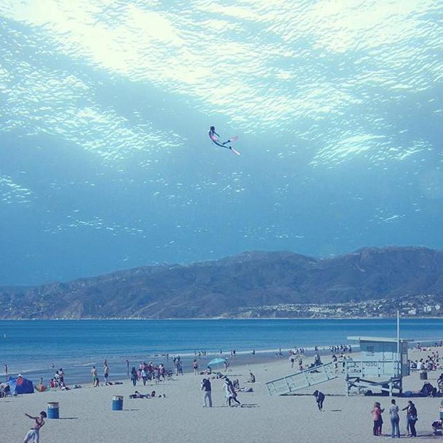 crystalfighters's tweet photo. Just going for a swim
#surrealism by @thejohnnysmith ❤️🙌 http://t.co/KmYkXxSGXU http://t.co/uFPfmSDDEu