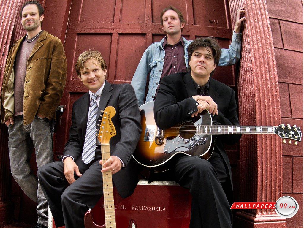 TeePeeMex's tweet photo. Shout out to all the boys @ginblossoms  We love you guys.. Thxs for support. @TeePeeMex @Jefeteepee http://t.co/apgSCriG3Z