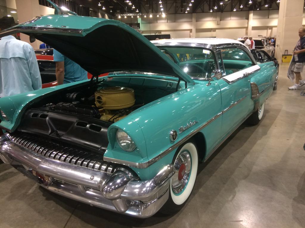 HotAugustNights's tweet photo. The @Barrett_Jackson Auction is happening now until Auction Close. Come checkout these beauties! #HotAugustNights http://t.co/5M2aid2AOo