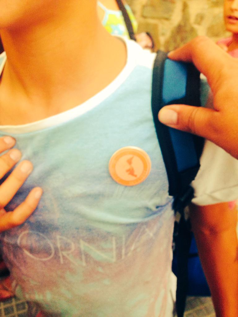 NuevoHoriz0nte's tweet photo. Y otra insignia que se llevan hoy los niños de caballeros" descubridor!!! @OSocialMarista @MaristasMedit gran día!! http://t.co/hsuuSLUxbU