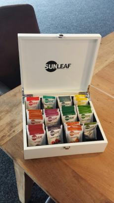 aerts40's tweet photo. #Echtkoffie heeft ook het hele assortiment van #SUNLEAF #thee. http://t.co/zudV9Orenr