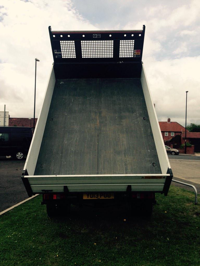 Fordvanstaxis's tweet image. Best priced used Ford Tipper with only 7500 miles on A1 Cond price £16991 plus vat!