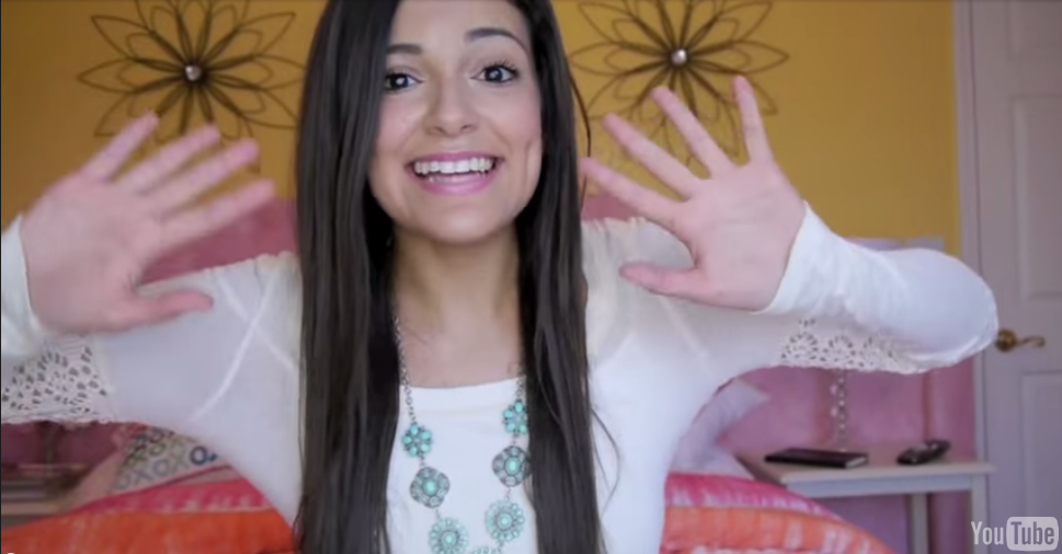 YouTubeCreators's tweet image. .@BethanyMota built her empire from scratch. Here's what we can learn from her success: goo.gl/WdMAOF