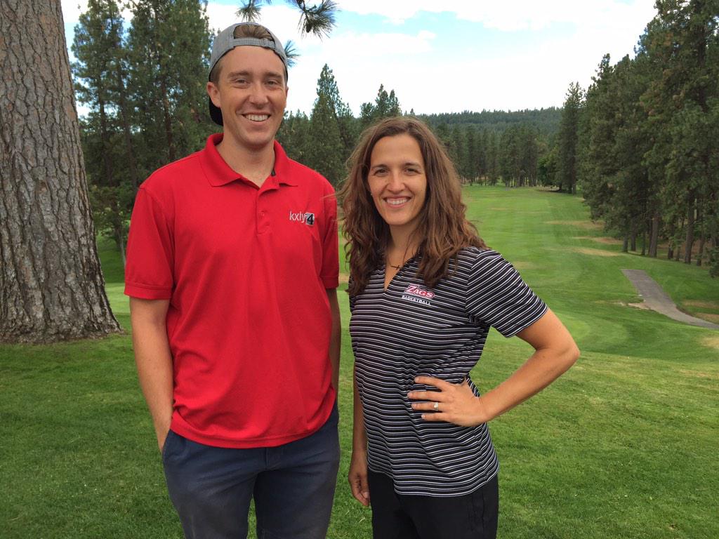 FortZagWBB's tweet photo. Now that's a fun way to start my morning. Golf with @willsherratt @OssoKXLY @ZagWBB #greasedit #sportstown http://t.co/TwTuPVQ9O4