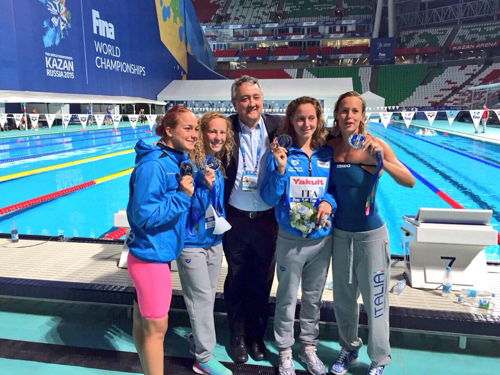 FINOfficial_'s tweet photo. #Kazan2015 La 4x200rosa è ARGENTO MONDIALE!Come loro nessuno mai! http://t.co/dlMnECYpw5^-giornata.html #TeamItaly 🇮🇹 http://t.co/FBxlRoqnb9