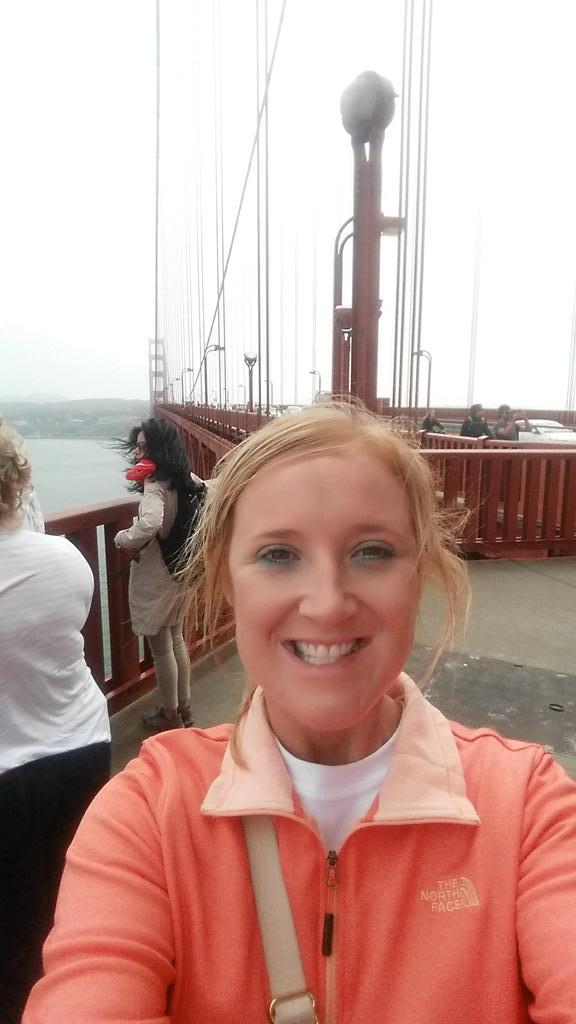 KinderTeach79's tweet photo. Walking across Golden Gate Bridge:) http://t.co/WlCRqsOJnK