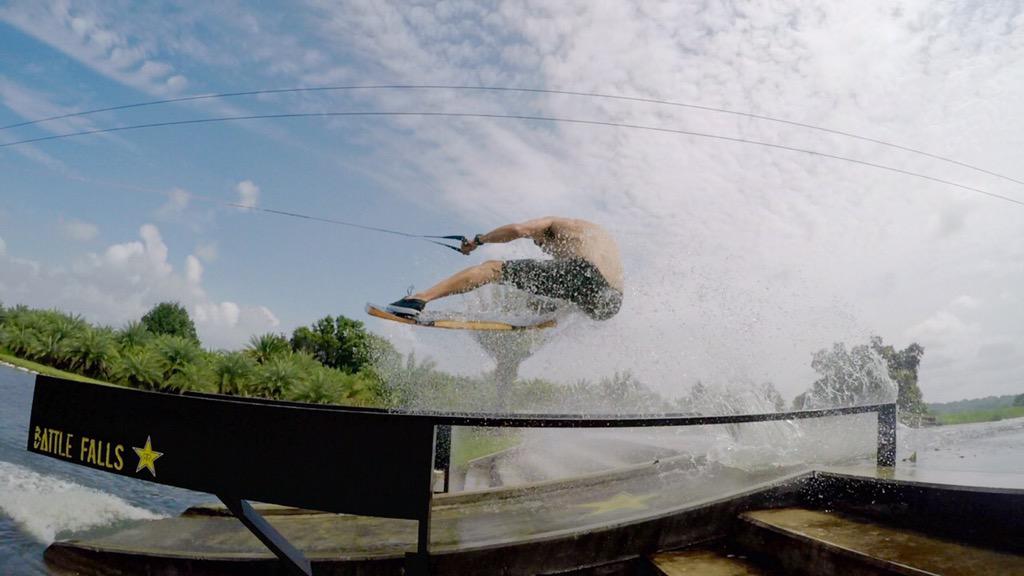 Battle Falls fun! Good times with good friends! 🎥 @mattmanzari 
<a href="/foxwake/">Fox Wake</a> 
<a href="/Mysticboarding/">Mystic</a> 
<a href="/homewakeskates/">HOME Wakeskates</a> 
<a href="/GoPro/">GoPro</a>