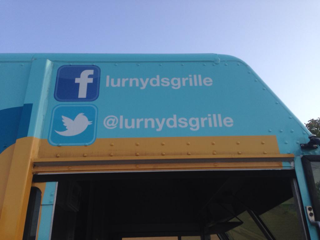 fondrenlock's tweet photo. Fondren @FFTcity #FFTcity @LurnyDsGrille We are getting the Pimento Cheese Burger & Kimchee Burger! http://t.co/ggfTjNazqY