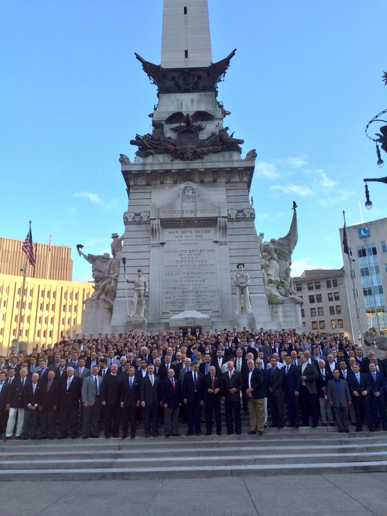 Hundreds of Taus marched downtown to end the 1st day of the #ATO150 Celebration w/ a photo at the monument!