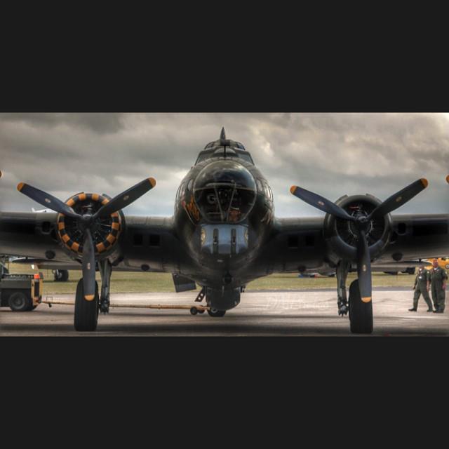 DeltaBravo33's tweet image. Instagram : by focus225 - So then.. How many likes can we get for sally b?? #boeing #b17 #sallyb #chequer #radial #…