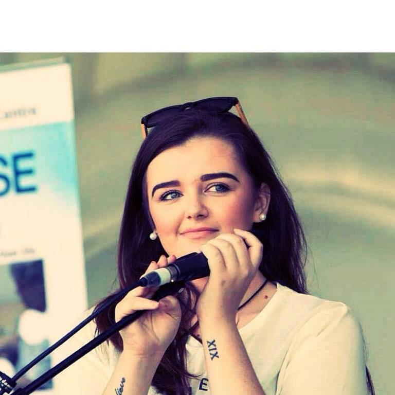 MoMuManagement's tweet image. Delighted to announce we will now be working with the amazing @laurenheaps exciting things coming!!