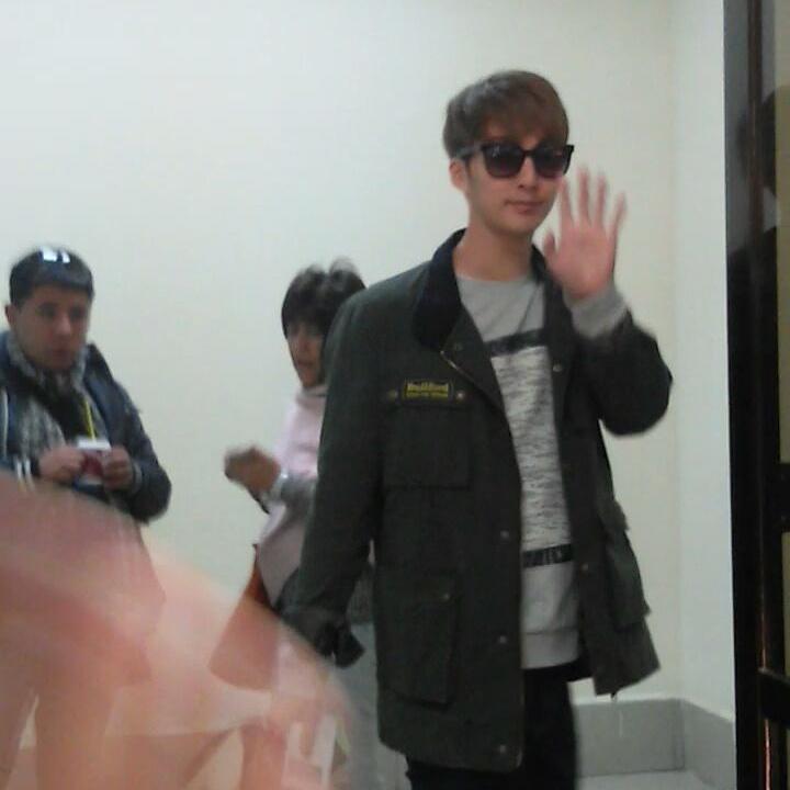 riamigajunus's tweet photo. Kim Hyung Jun en Bolivia http://t.co/bHw64Ju2BY
