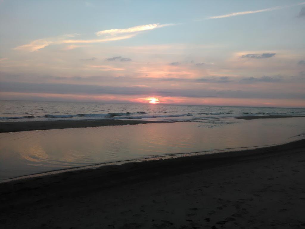 KitijaSuipe's tweet photo. Pabijām jūriņā☺ http://t.co/QrlcRZYORF