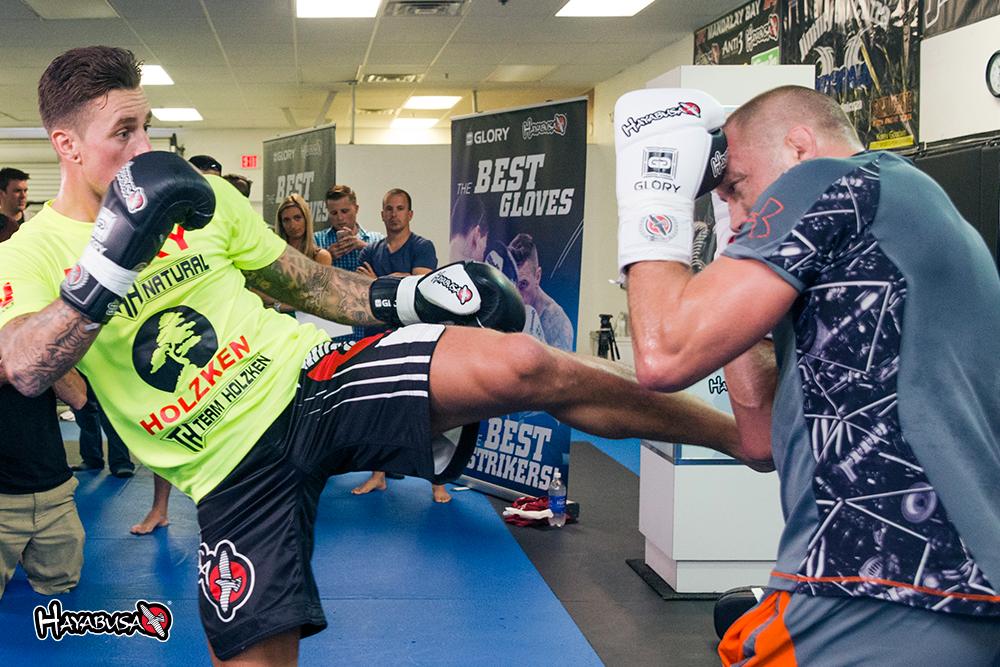The best #MMA welterweight meets the best #kickboxing welterweight #glory23 <a href="/GLORY_WS/">GLORY Kickboxing</a> #teamhayabusa