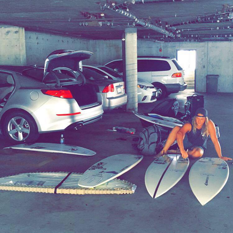 kellynorris95's tweet photo. Time in the US @usopenofsurf done and dusted. Boards packed, epic time. Back home in Oz, good to be back. http://t.co/Wt592XfEAl