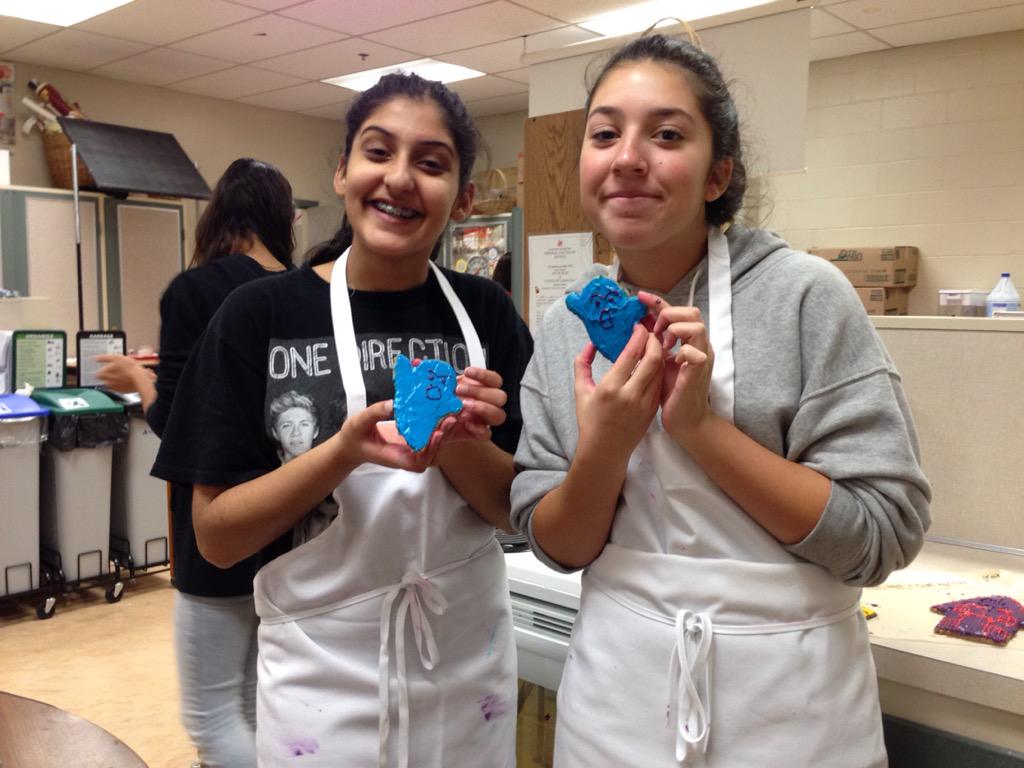 JadaUppal's tweet photo. hbd @demikyrtsos ๐๐ur an amazing friend who keeps me sane,by going insane with me.. #pray4demi ๐๐ฝ(tht foods pic tho) http://t.co/PZSYzM3lWx