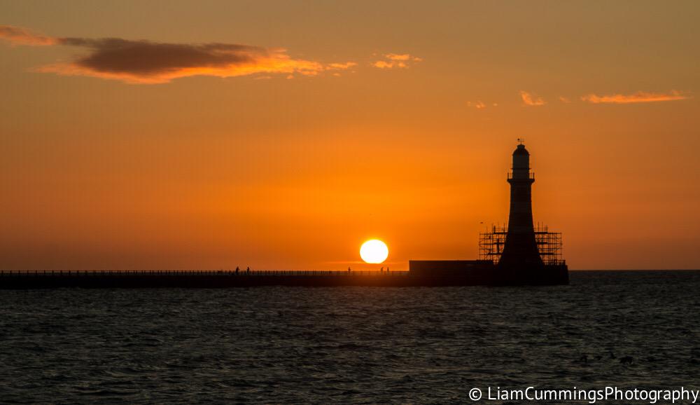 LensLife1's tweet photo. Roker Pier! Early morning adventures! @SunderlandEcho @SimonGrundy @SunderlandInPic @sunderland1st @SunderlandCity http://t.co/ffnhXJZaQM