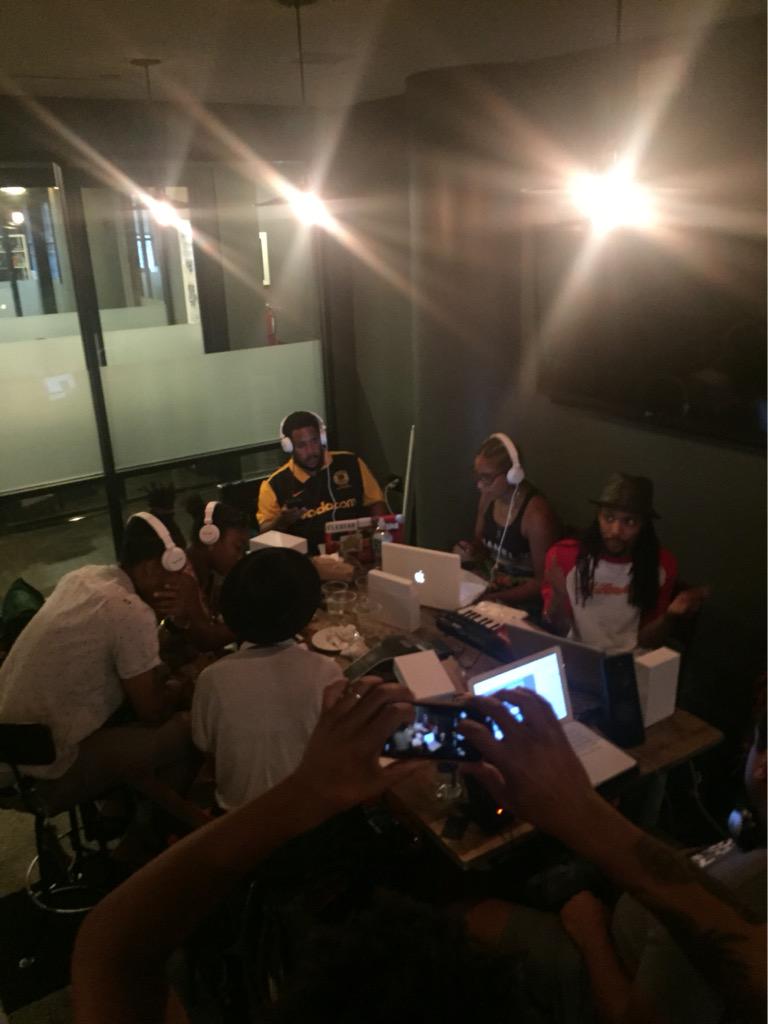 alexruthmann's tweet image. Collab session with @UAPNYC #freshed MCs, @MusEDLab designers, and @soundtrap at #wework