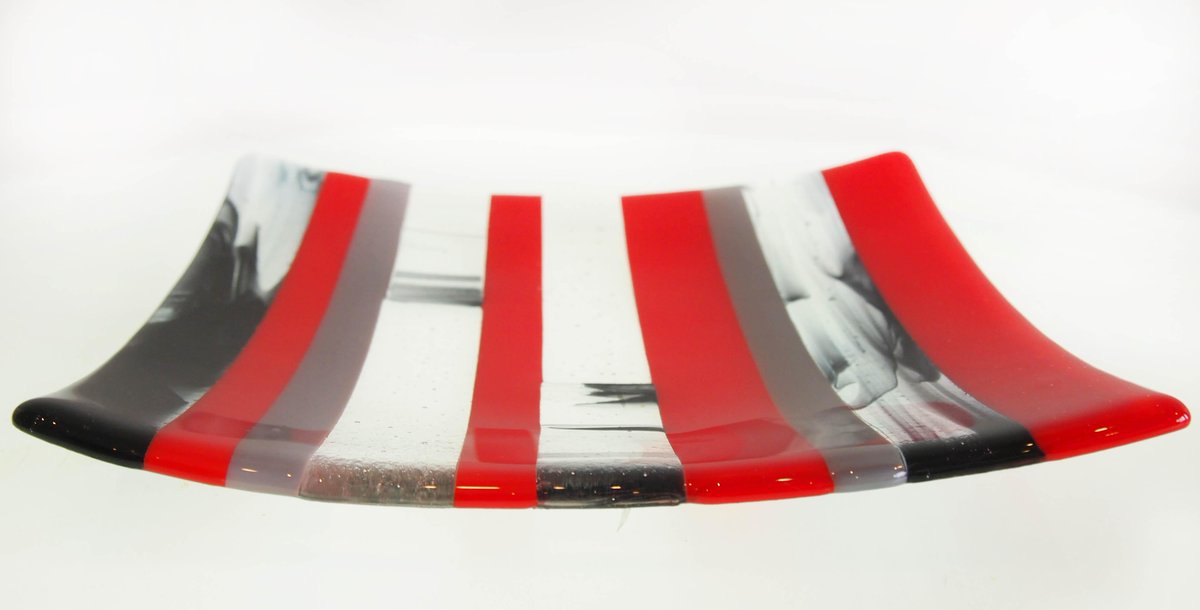 BrazeeStStudios's tweet photo. Check out this STUDENT work from Streaky Strip Plate- make your own this Sat., 12:30-2:30pm. http://t.co/jWgEQEYX3Q http://t.co/xNFcFLJEpH