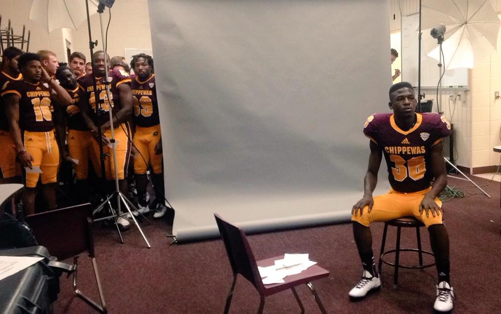 Smile and say, "#FireUpChips!" It's picture day here at Kelly/Shorts Stadium!