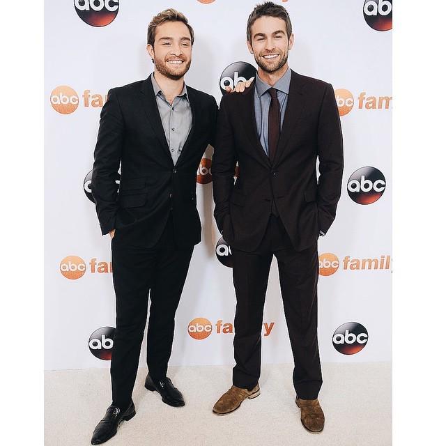 EdWestwick's tweet photo. The smiley twins #wickedcity http://t.co/hh9g5qL19T