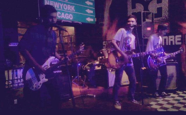 SASROfficial's tweet photo. Tonight our perform at DC Milkbar.Uploaded by @ikiandre http://t.co/iYjJkyehtu