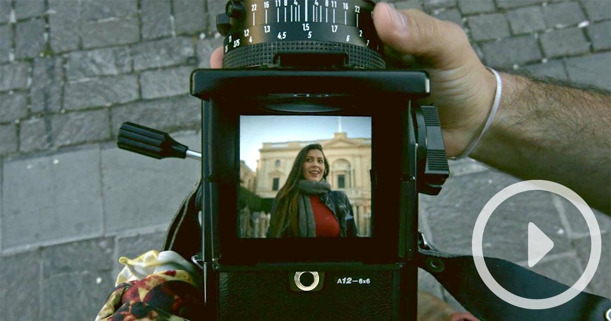 petapixel's tweet photo. Here's a love story told through the viewfinder of a Hasselblad 501C: http://t.co/VDS3lLdNaI http://t.co/b74szLQb5D