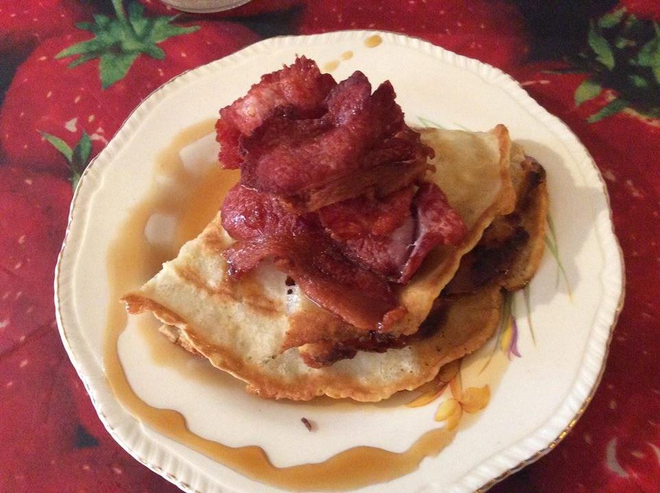 bon_ks's tweet photo. American pancakes ... Scrummy http://t.co/qhGd04wpXf