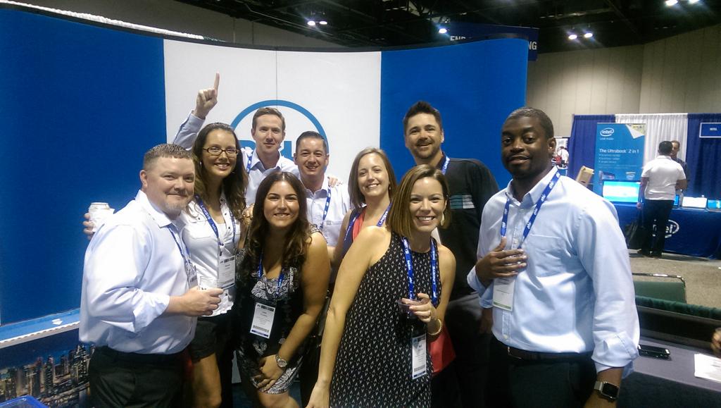 bglbtes3's tweet photo. DELLfie #teamxc #shigsc #dellshi15 http://t.co/q50hMc7abM
