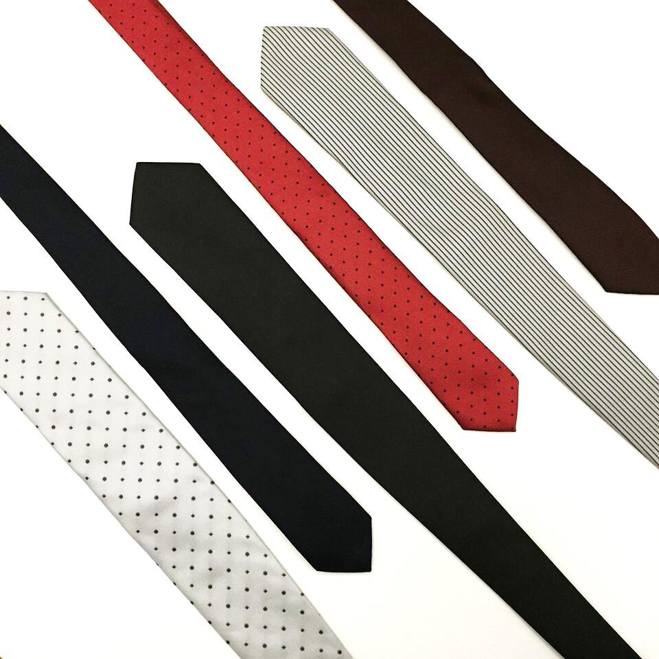 _JoseClemente's tweet photo. NEW IN STORE: Corbatas. http://t.co/DRsWCO8If0