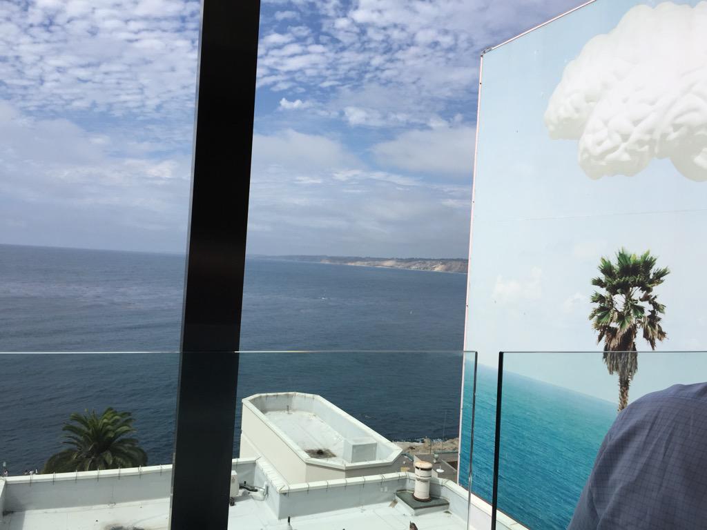 zoltaroth's tweet image. Hanging out with #Braincloud introducing our Au Pair to our favorite eatery #georgesatthecove  @TreyFoshee