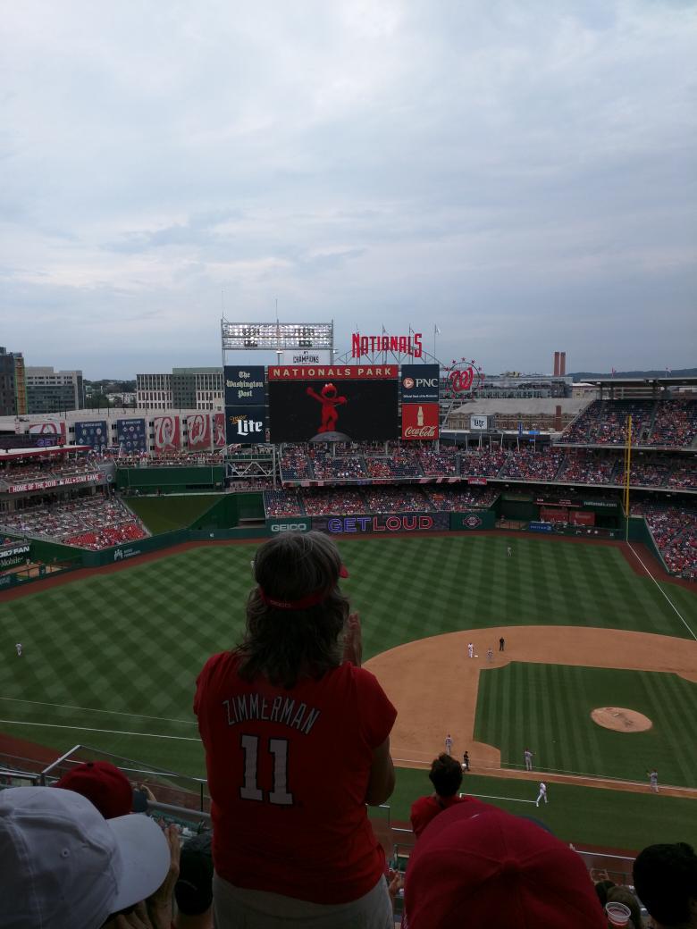 morskie29's tweet photo. .@JWerthsBeard crosses the plate....therefore...#Elmo! #BeardBattedIn #HornsUp. http://t.co/9nRPru5iUl